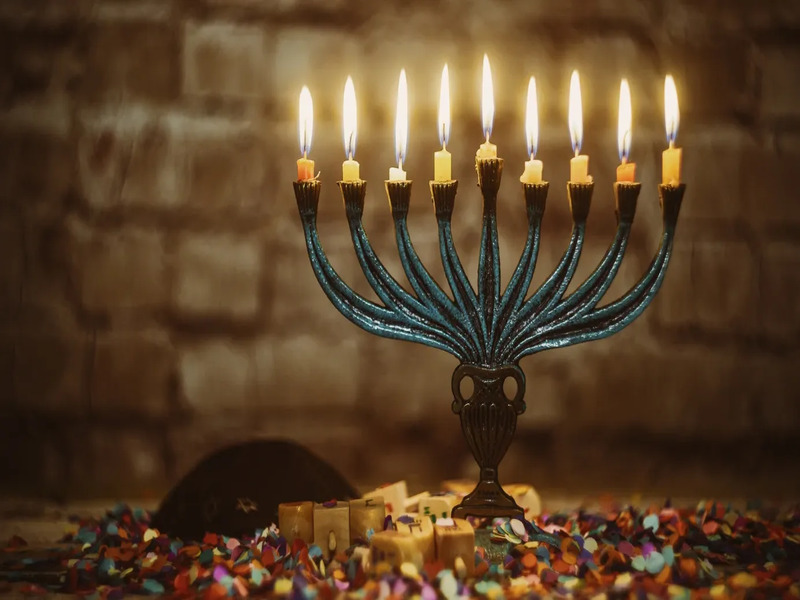 Hanukkah Perayaan Cahaya Abadi