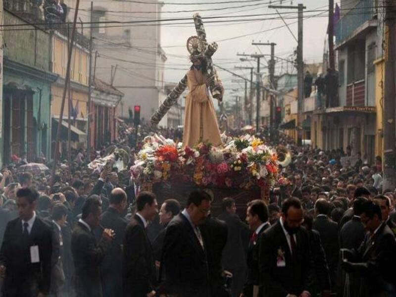 Tradisi Prosesi Yesus Nazareno