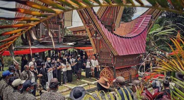 Rambu Solo’: Upacara Adat Kematian di Toraja