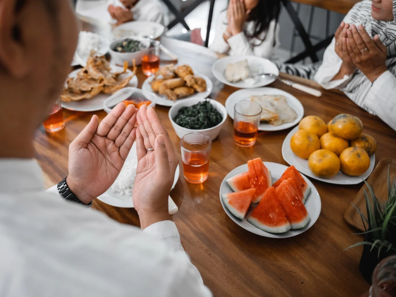 makna berbuka puasa